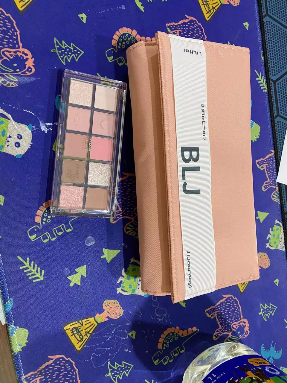 BBIA Essential Eye Palette photo review