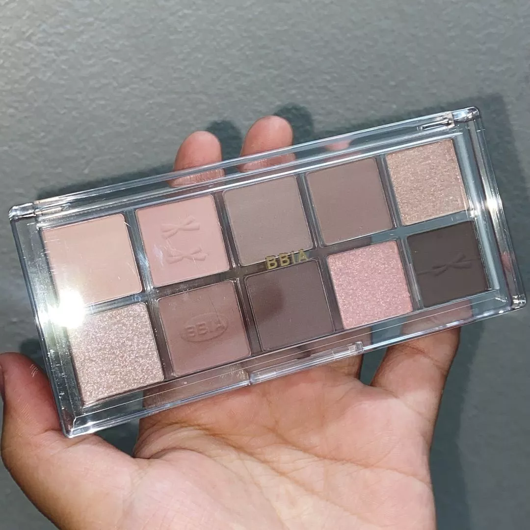 Nhấp để xem toàn màn hình BBIA Essential Eye Palette photo review