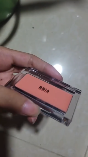 Nhấp để xem toàn màn hình BBIA Ready To Wear Downy Cheek photo review