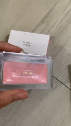 Nhấp để xem toàn màn hình BBIA Ready To Wear Downy Cheek photo review
