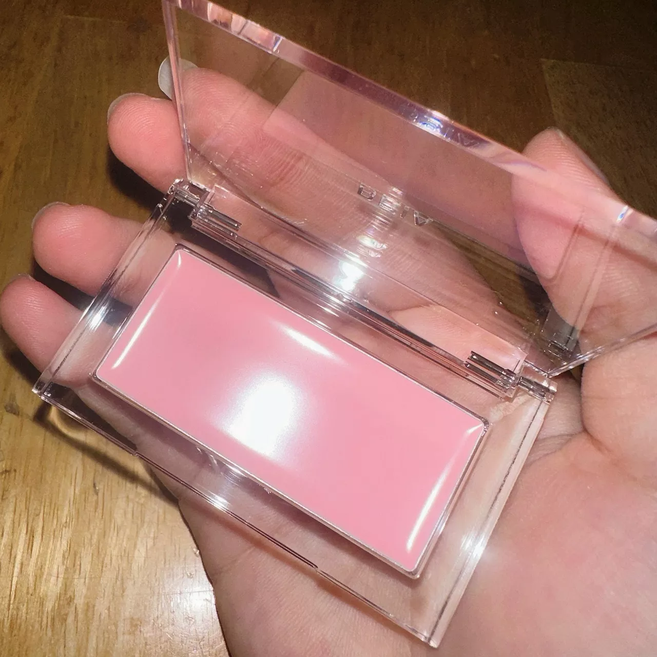 Nhấp để xem toàn màn hình BBIA Ready To Wear Downy Cheek photo review