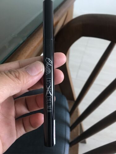 BBIA Last Pen Eyeliner photo review