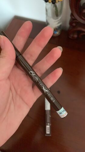 BBIA Last Pen Eyeliner photo review