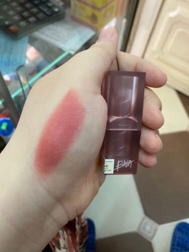 BBIA Last Powder Lipstick - Version 02 photo review