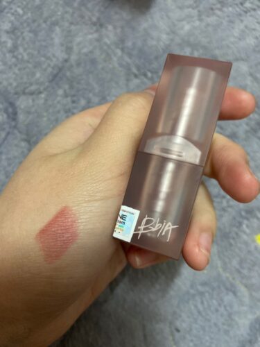 BBIA Last Powder Lipstick - Version 02 photo review