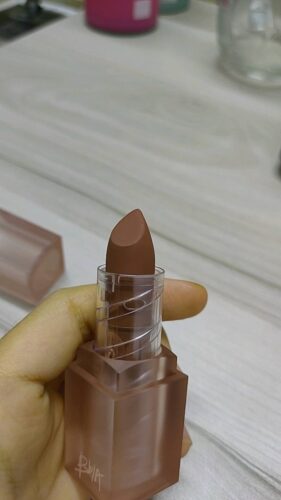 BBIA Last Powder Lipstick - Version 02 photo review